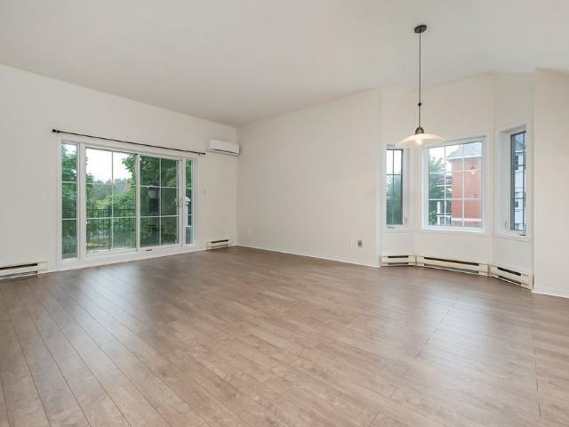 À louer / Appartement