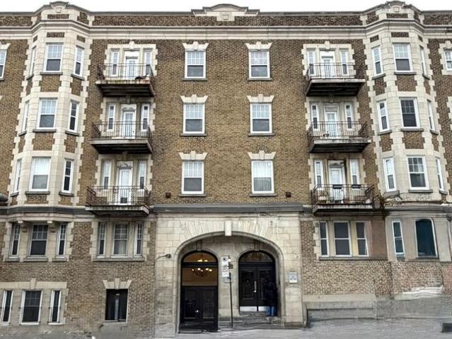 À louer / Appartement