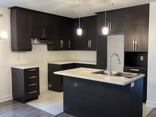 À louer / Appartement