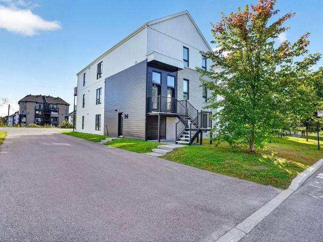 À louer / Appartement
