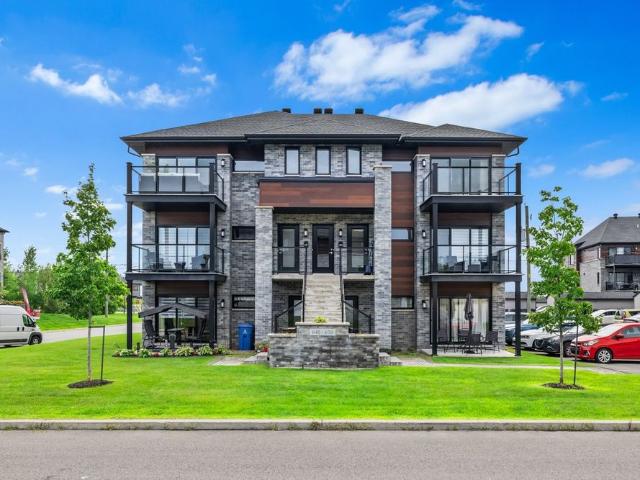 À louer / Appartement