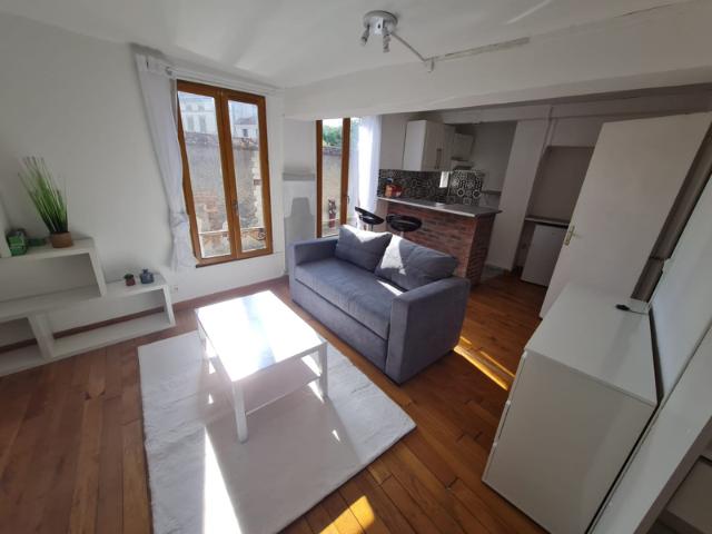 A louer Appartements meublés 3 studios et 4 T2 de 17m2 à