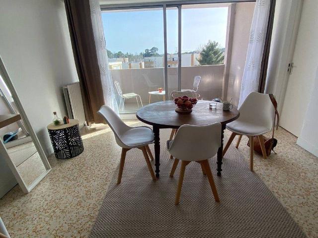 A louer Appt Meublé F2 avec Pkg terrasse Loc Nov a Juin