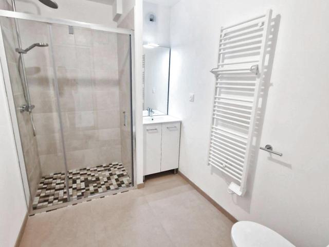 A LOUER APPT. TYPE 2 MEUBLE NEUF