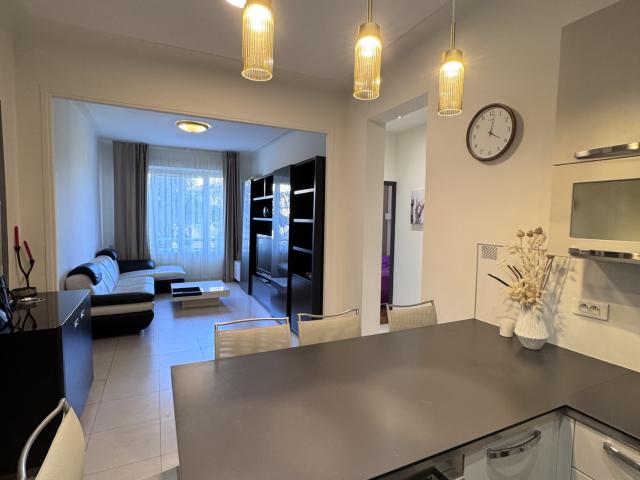 À LOUER bail meublé — Appartement T2 de 52 m2, Vue mer, Promenade des Anglais