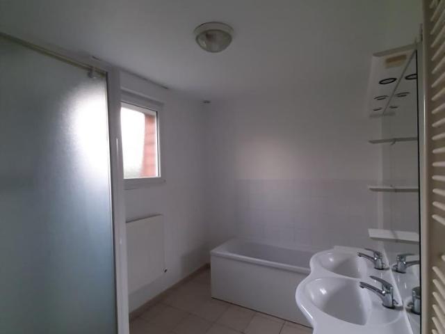 A LOUER BEAUCAMPS LIGNY Maison 4 chambres, jardin et garage