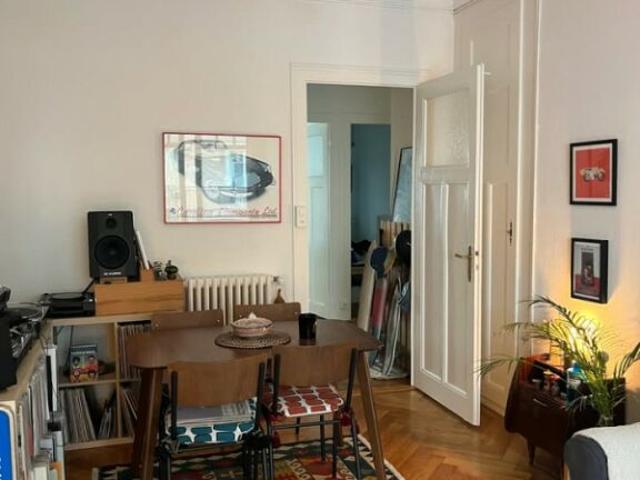 À LOUER  BEL APPARTEMENT 4 PIÈCES À GENÈVE