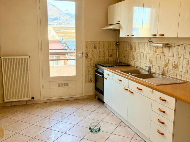 A louer, bel appartement 4 pièces GRENOBLE