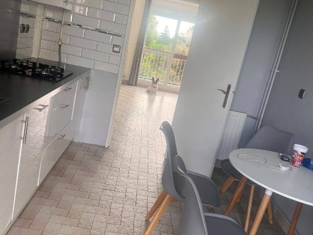 À LOUER – BEL APPARTEMENT 74 m² – SAINT FONS 69190
