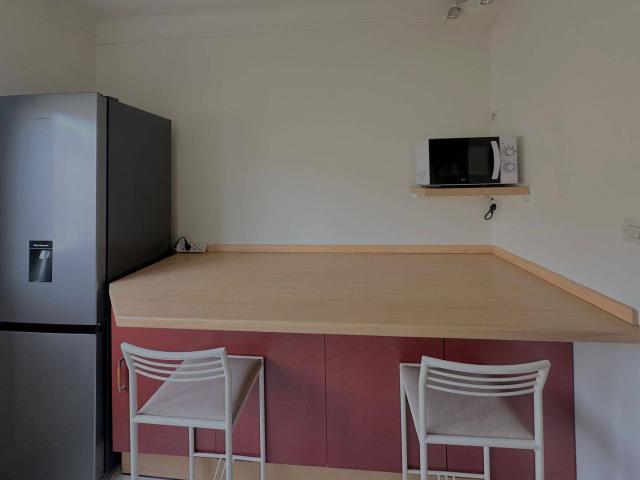 À LOUER – Bel appartement 3 chambres rénové avec balcon et parking Nîmes – Rue André Simon 980 € / mois charges comprises