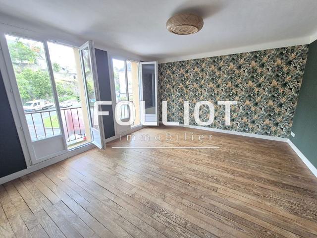 A LOUER Bel Appartement centre ville 50000 Saint Lo 6 pi�ce s 135 m2