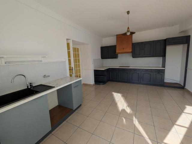 À louer – Belle maison de 132 m² au cœur de Saint Péravy la Colombe