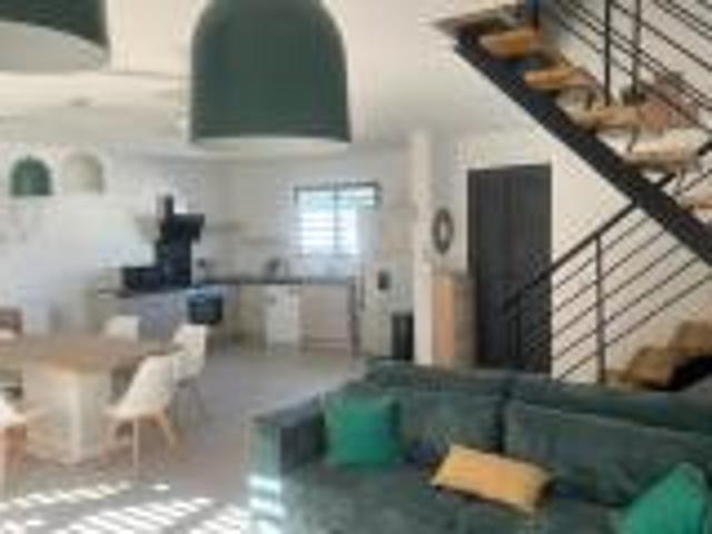 A louer belle villa F4 meublée centre ville de l'Etang Salé les Hauts