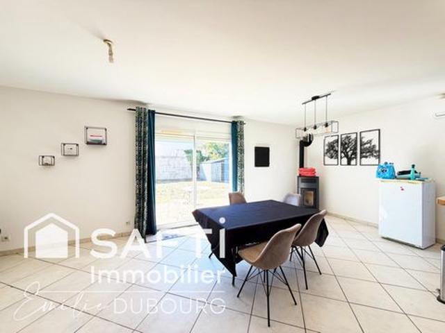 À LOUER – Beychac et Caillau – Maison 3 chambres avec jardin et garage