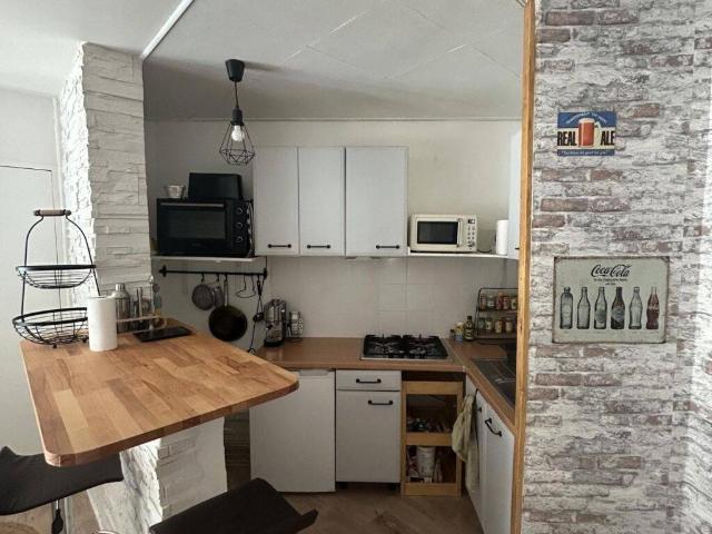 A LOUER BLOT IMMOBILIER Appartement de type 2 MEUBLE 52m²