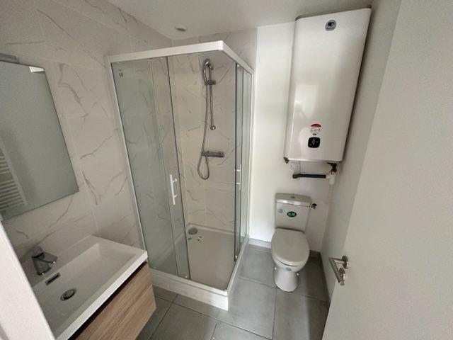 A louer Brest Rive Gauche Penfeld proche facs T1 neuf