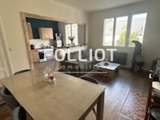 A LOUER centre ville de SOURDEVAL APPARTEMENT T2 EN PARFAIT ÉTAT