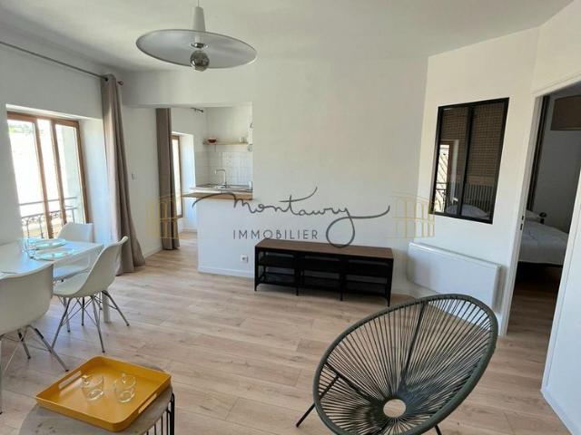 À LOUER – CENTRE VILLE – P2 MEUBLÉ RÉNOVÉ – 41 m²