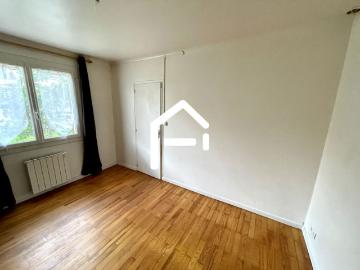 À louer: Chartreuse de 40m² avec jardin privatif, à Barrière de Paris