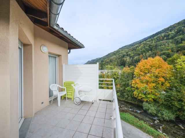 À LOUER CHARMANT T3 MEUBLÉ AVEC TERRASSE, À DEUX PAS DU CENTRE