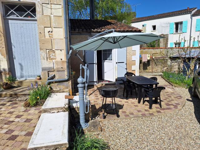 A LOUER ! Charmante maison 3 pièces de 80 m2 avec jardin