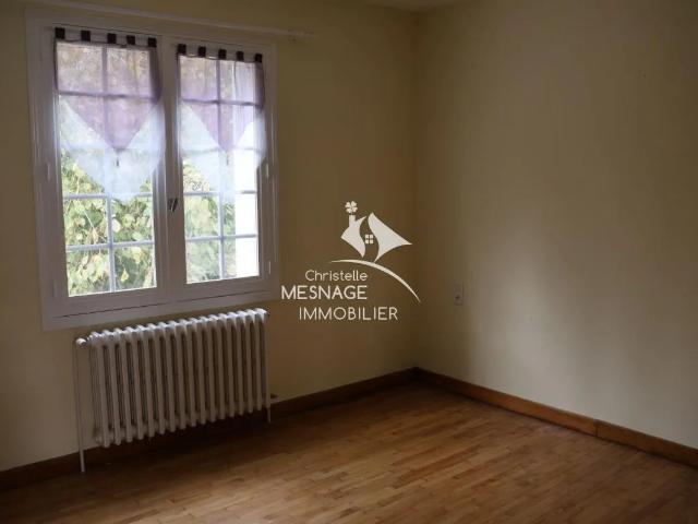 À louer chez Christelle Mesnage Immobilier QUEVERT Maiso