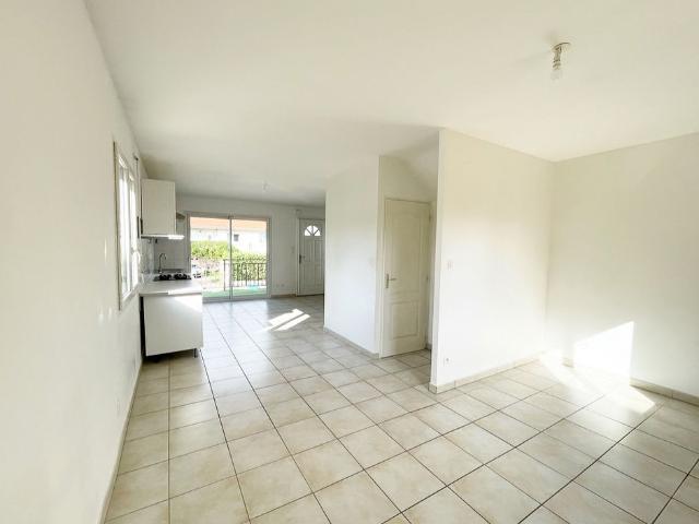 A LOUER Communay – Maison 71 m² avec 3 chambres et double garage Communay 69360 Le bien en vidéo