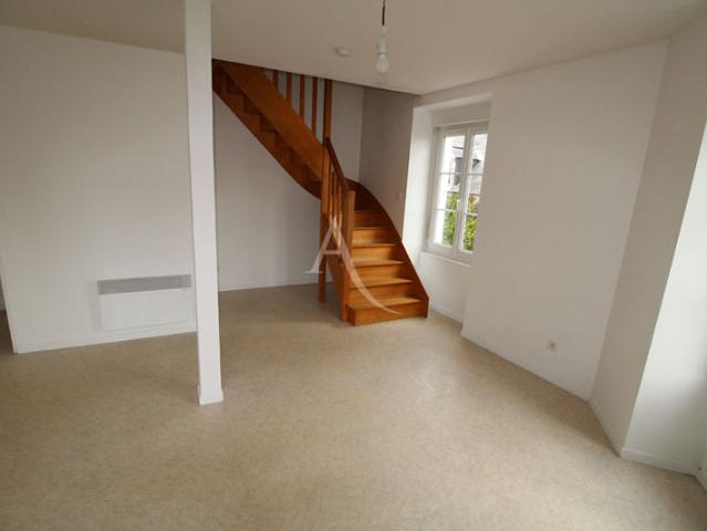 A LOUER CONTIGNE Appt T3 en Duplex de 58 m2