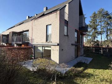 1310, Brabant wallon, Wallonie - Tuin, Parkeerplaats