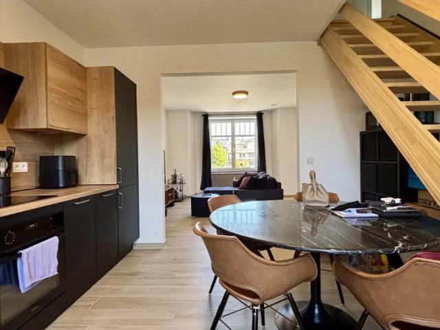 à louer Duplex Marche en Famenne Place de l'Etang