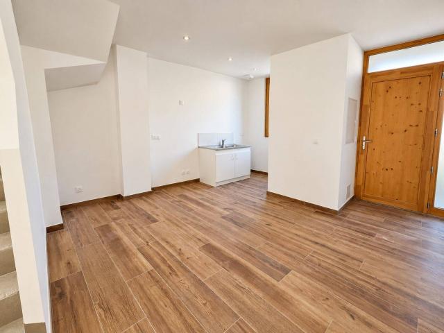 À LOUER DUPLEX NEUF AVEC JARDIN À 5 MIN DE HOUDAN