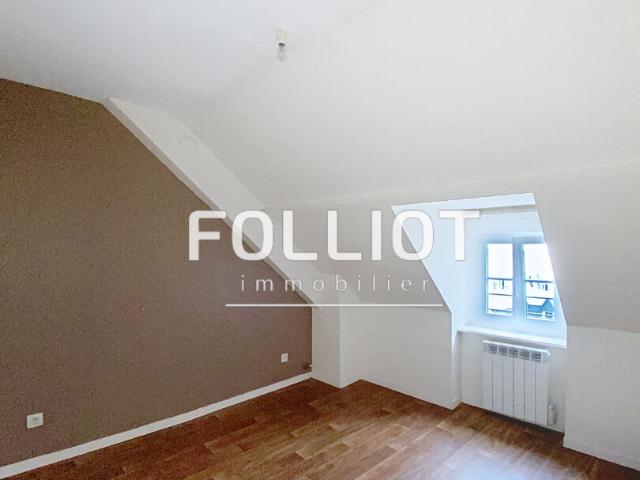 A LOUER DANS LE CENTRE D'AVRANCHES, un T3 en duplex de 43.89m²