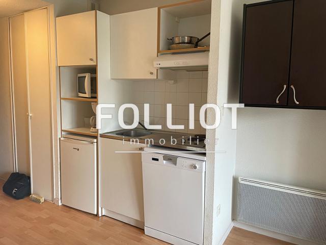 A LOUER Dans résidence avec ASCENSEUR et PARKING Bel appartement meublé de 22 m²