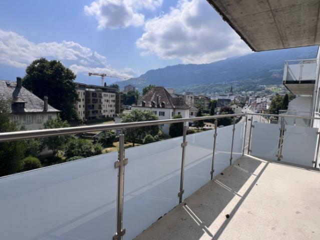 À louer de suite appartement 4.5 pièces au 4ème étage