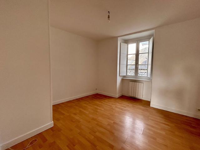 A LOUER DOL DE BRETAGNE PLEIN CENTRE T3 38.91 m²