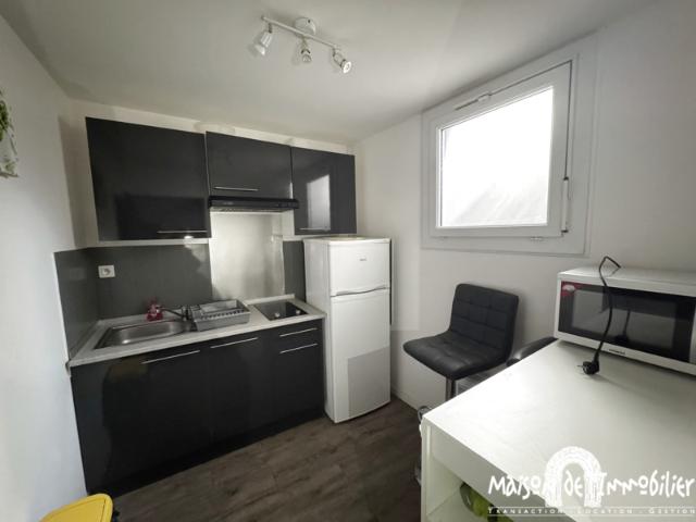 A louer en centre ville de COGNAC Appartement T1 meublé