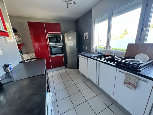 A LOUER EN COLOCATION 3 CHAMBRES DONT 1 AVEC ACCÊS SUR EXT