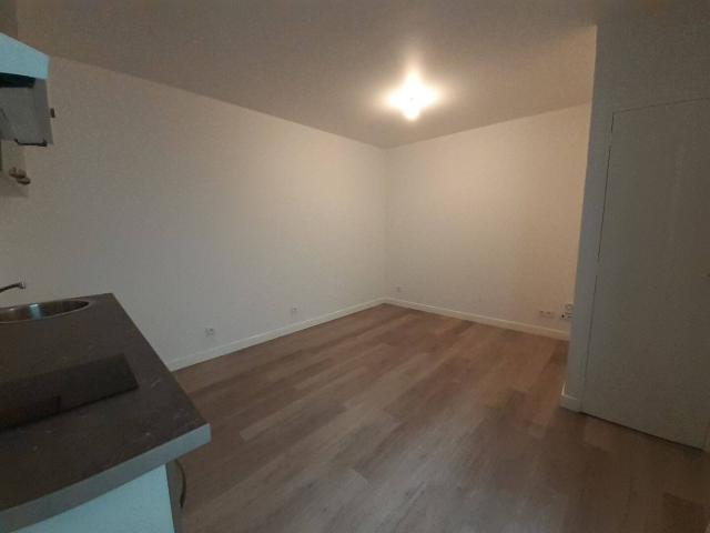 A LOUER F2 CENTRE VILLE SUCY EN BRIE