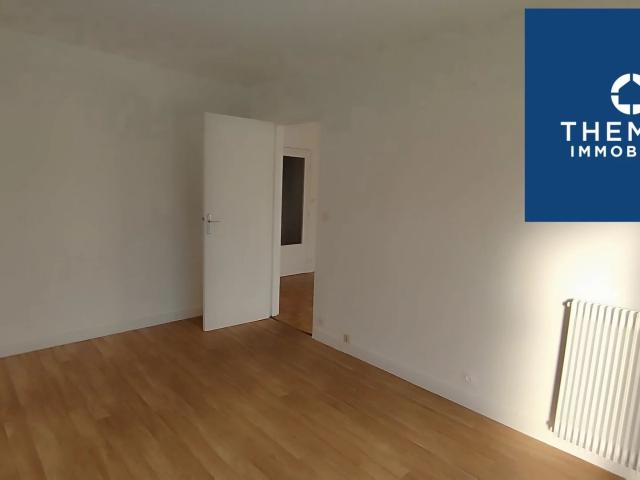 A LOUER F2 RAMBOUILLET avec BALCON