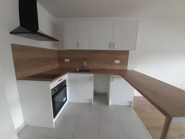 A LOUER F2 TORCY