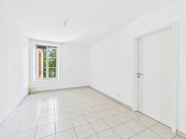 À louer F3 à Stiring Wendel avec parking et cave. FRAIS d'AGENCE OFFERTS !