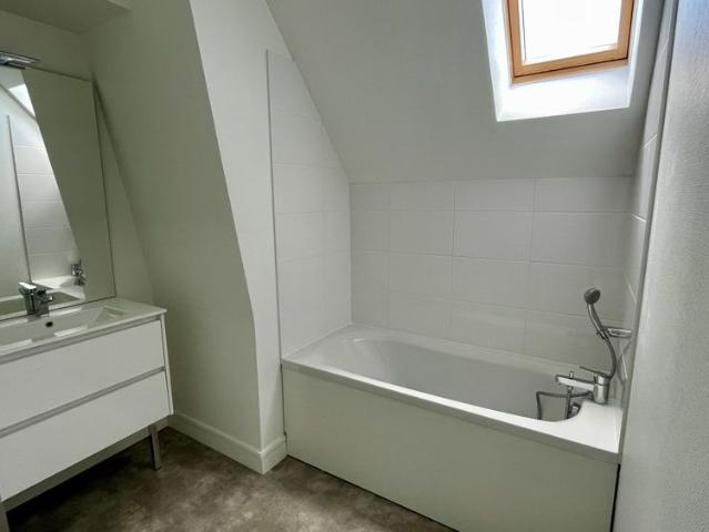 A LOUER F3 CAEN CENTRE VILLE RESIDENCE DU MANEGE
