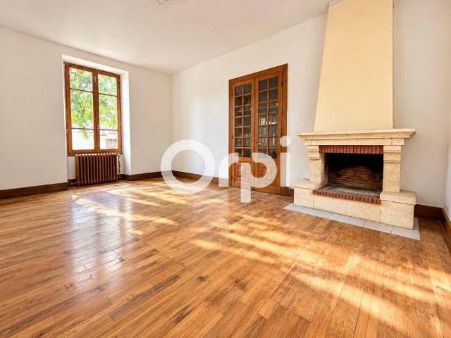 À LOUER – FROGES 38190 – Maison individuelle 7 pièces – 1 640