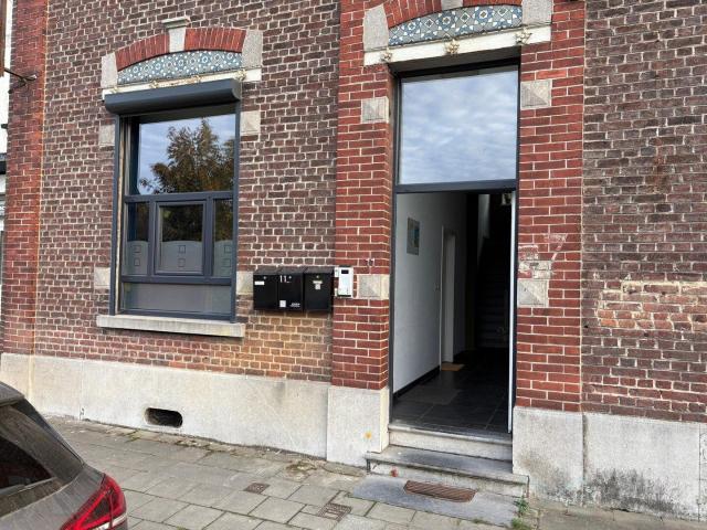À LOUER – Ghlin – Appartement de plain pied avec terrasse