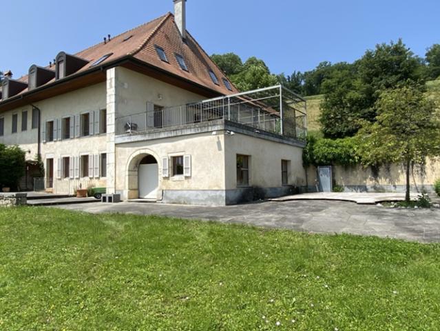 A louer, grand appartement