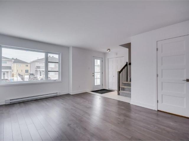 À Louer Grand Logement 3 Chambres
