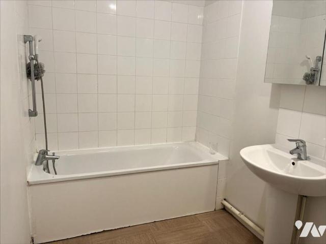 A LOUER GRAND QUEVILLY APPARTEMENT F4