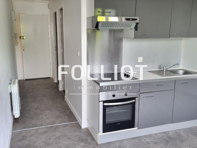 A LOUER Grand studio 50000 Saint Lô 1 pièce 29.11 m²