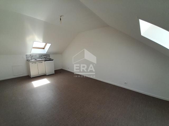 A louer grand studio CHATEAUROUX quartier des Marins