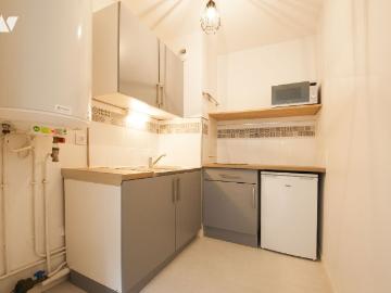 A LOUER GRAND STUDIO MEUBLE